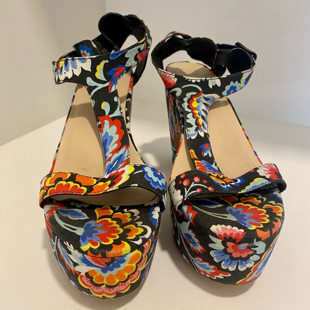 Loeffler Randall Minette Floral-Print Platform Sandal, Black/Multi Size 61/2 - Picture 7 of 11